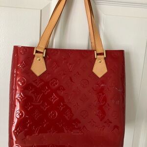 Authentic Louis Vuitton Toto